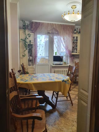Продається 2к квартира 80 кв.м, Троєщина, Деснянський район