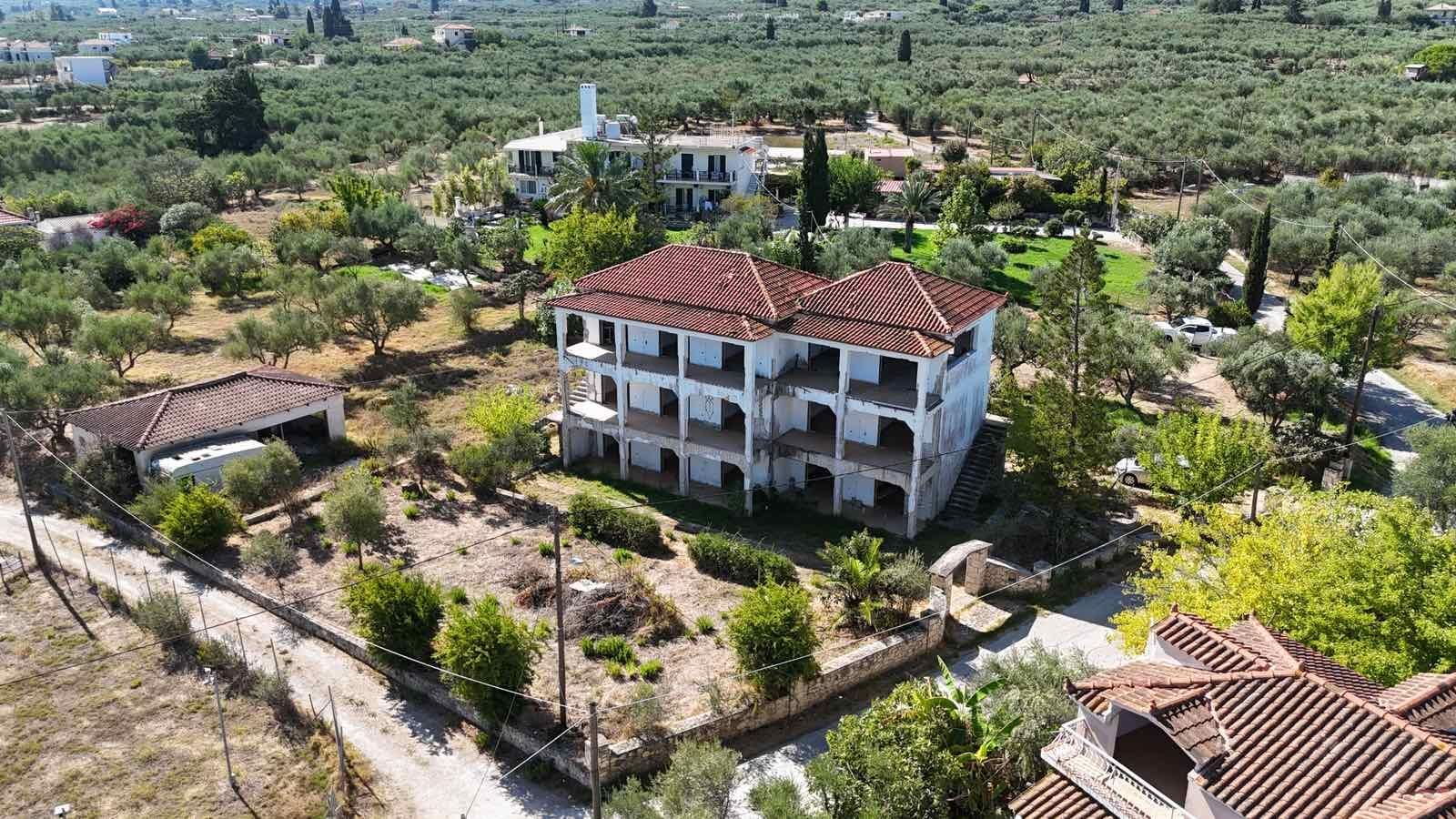 Κτίριο 376τ.μ.