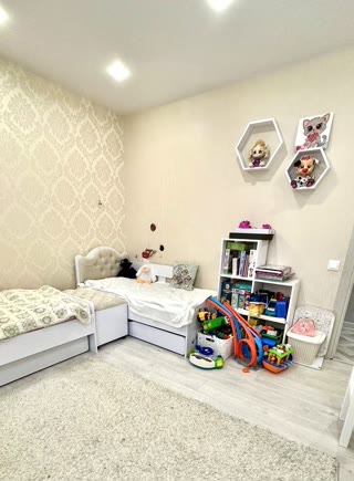 Продам 2к квартиру в самому центрі Залютино! Заїжджай і живи!