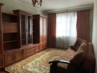 Продаж 2-кімнатна квартира біля Парк Партизанської Слави