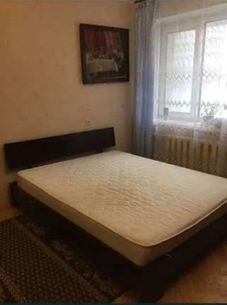 Sale of a 3-room apartment in the Holosiivskyi District