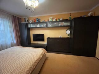 Продаж 2к квартири вулиця Милославська. Троєщина