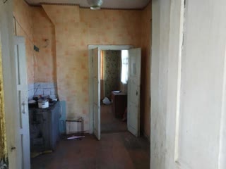 Продам квартиру в місті Лозова по