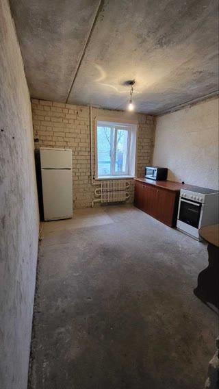 Продам 2к гостинку Рогань, Індустріальна