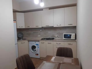 იყიდება 3 ოთახიანი ბინა ბათუმში