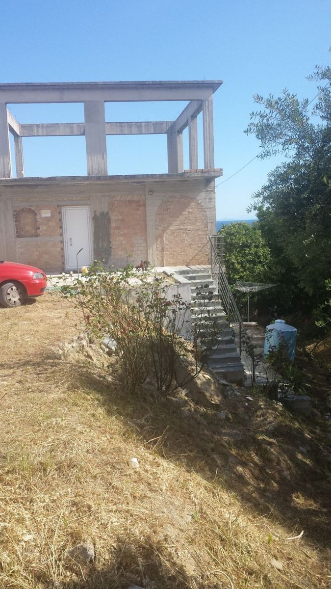 Διαμέρισμα 424τ.μ.