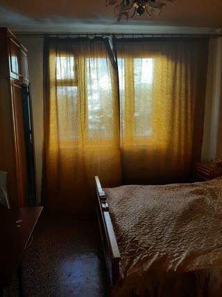 Продам 3к кв. недалеко от метро Холодна Гора