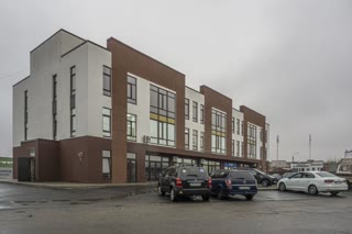Продам приміщення в новому Бізнес Центрі на лівому березі / 240 м²