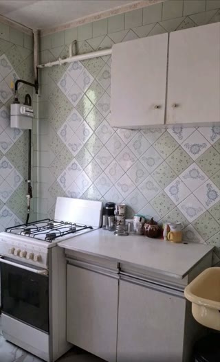 Продам 1 ком. квартира Салтовка ул. Нескореных/Гв.Широнинцев