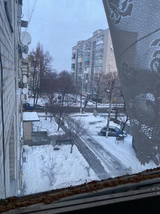 Продам квартиру проспект конституції 31