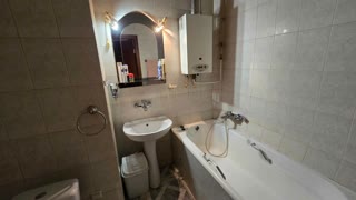 Продаж 4-кімнатної квартири в Центрі Києва біля метро Площа Українських Героїв