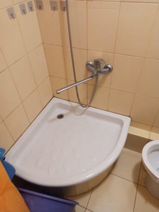 Продам гостинку на Одесській