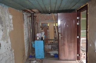Продається земельна ділянка з чудовим будинком, ідеально для Вашої дачі з усіма зручностями у Люботині!