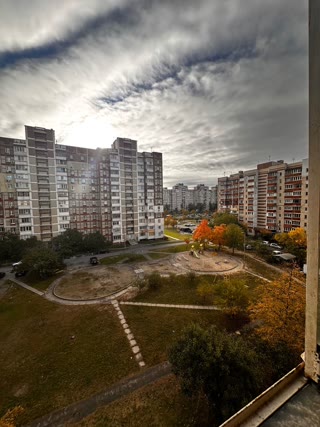 Продаж 2-кімнатної квартири на Троєщені