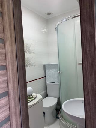 Продам  гостинку Центральний ринок
