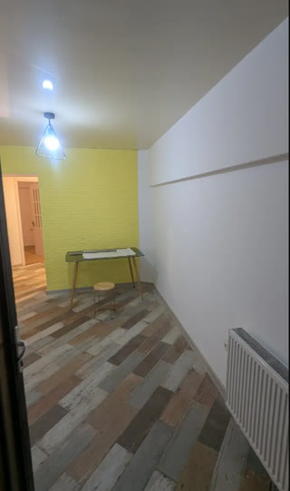 ქირავდება საოფისე კომერციული ფართი ვაკეში