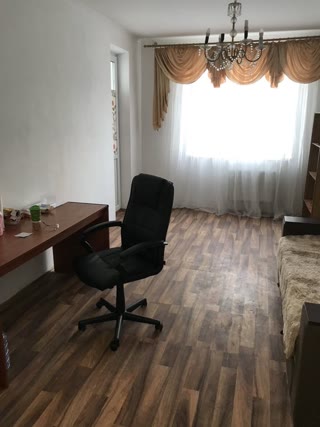 Продається 3к квартира Познякі