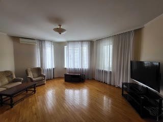 Продаж 3к квартира 110 кв Микільсько Слобідська є відновлення