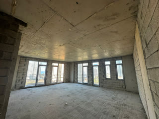 3 apartments near Metro City and Euphoria