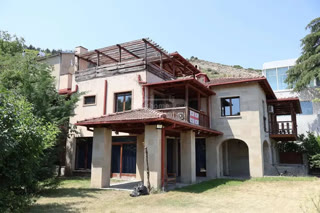 Special commercial space for sale in Vake