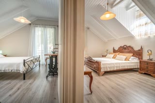 260 m² Detached House
