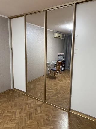 Продам 4-комнатну квартиру, ст. м. "Победа", проспект Победы, Алексеевка