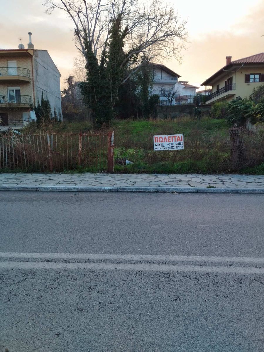 Участок 800 м²