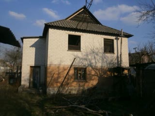 Срочно продам будинок в Куп'янськузловій або поміняю на квартиру
