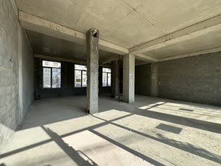 იყიდება სავაჭრო ფართი მუხიანში