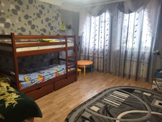 Продам 1к квартиру в центрі (пентхаус) 54кв+44. Майдан Конституції