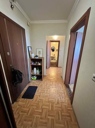 Продаж 1-кімнатної квартири на Троєщені