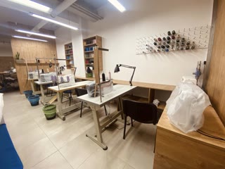 Продам приміщення 88м2 з ремонтом та орендарем в ТЦ Мега-Сіті