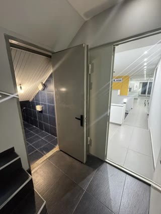 Commercial office space for rent in Vera