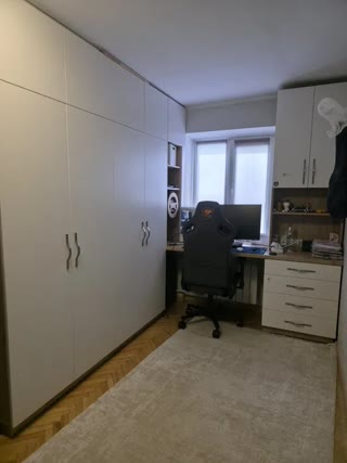 Продаж 3-кімнатної квартири біля метро Дорогожичі