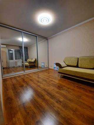 Продається 1к квартира, Вацлава Гавела, Солом’янський