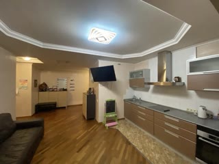 Продається 3к квартира 90 кв.м, метро Позняки