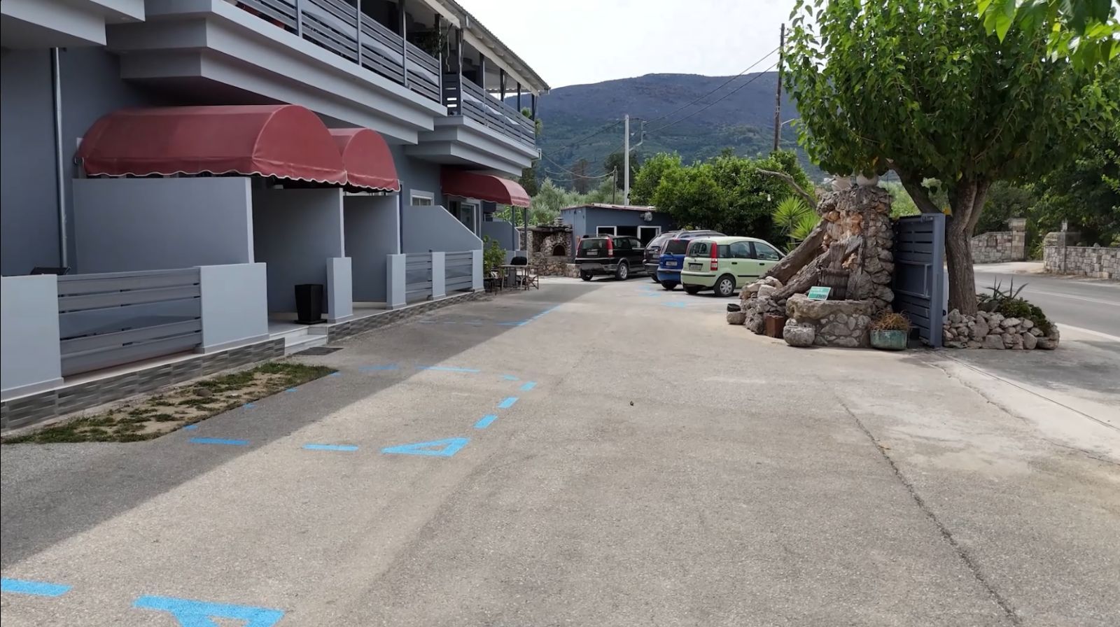 Συγκρότημα διαμερισμάτων 778 τ.μ.