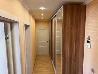 Продам 2к квартиру  Заводська, Луч, пр. Героїв Харькова