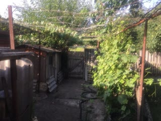 Продам будинок з ділянкою