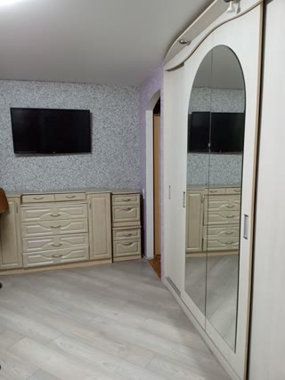 Продам 1 кімнатну квартиру на Холодній горі