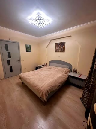 Продаж 2-кімнатної квартири на Позняках біля метро Осокорки та ТРЦ River Mall