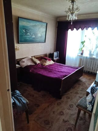 Продам 2-х кімнатну квартиру Центр