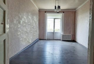 Продаж 3-к сталінки на Антоновича