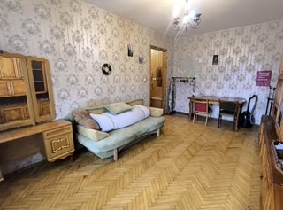Продам 2к квартиру Лабораторна, метро Палац Україна