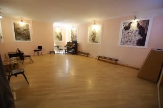 ქირავდება უნივერსალური კომერციული ფართი მთაწმინდაზე