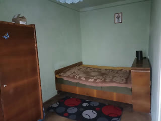 Продаж 3-кімнатної квартири на вул. Золота (цегляний будинок)