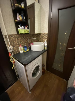 Продам гостинку Стадионний Проїзд, Нові Дома