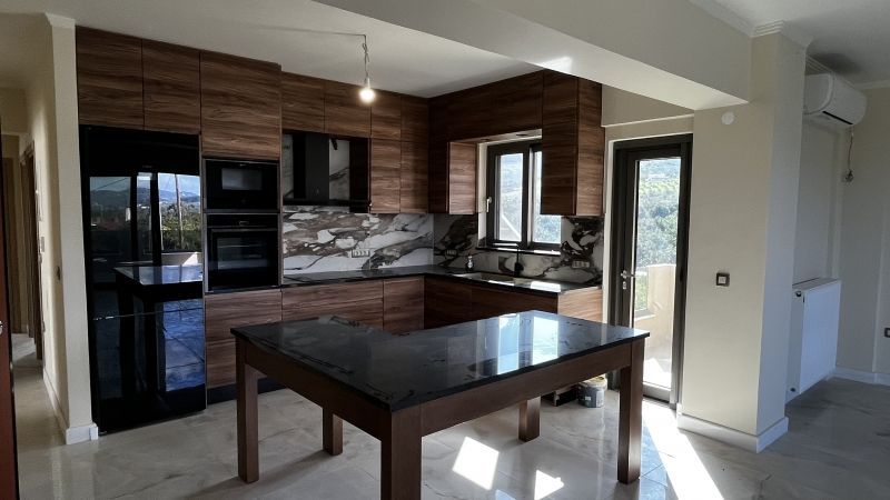 Μεζονέτα 240τ.μ.