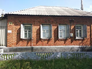 Продам будинок з ділянкою в Вовчанську