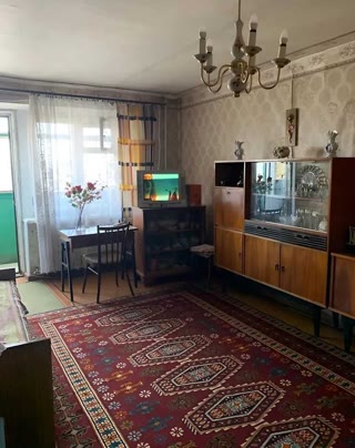 В продажу 3к квартира в жилому стані, Основа